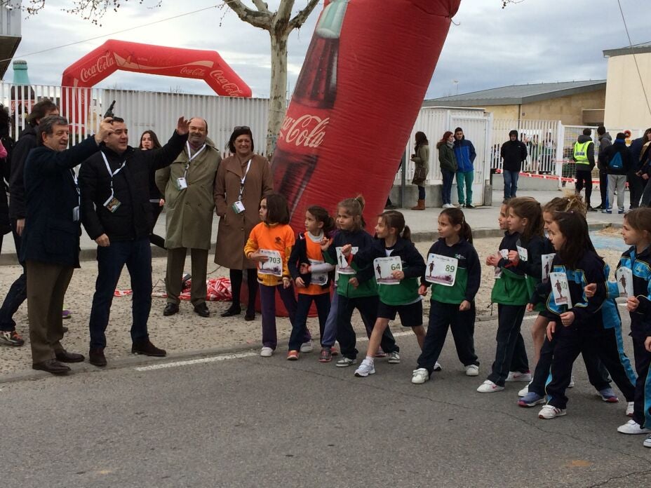 Más de 2.500 alumnos participan en un cross a favor de 'Un maestro, una vida'