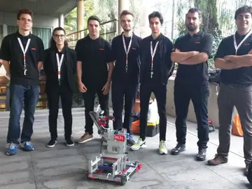 Alumnos de FP, ganadores del Campeonato Nacional de Róbotica VEX-U Alumnos de FP, ganadores del Campeonato Nacional de Róbotica VEX-U