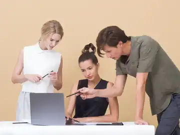 La FP Dual vasca quiere aumentar las matriculaciones de mujeres a la rama industrial La FP Dual vasca quiere aumentar las matriculaciones de mujeres a la rama industrial