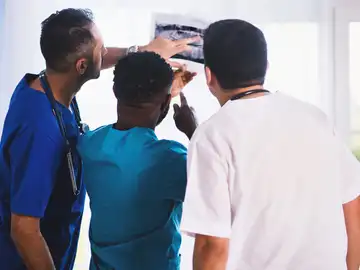La primera promoción de España en FP de Radioterapia y Diagnóstico por Imagen se gradúa La primera promoción de España en FP de Radioterapia y Diagnóstico por Imagen se gradúa