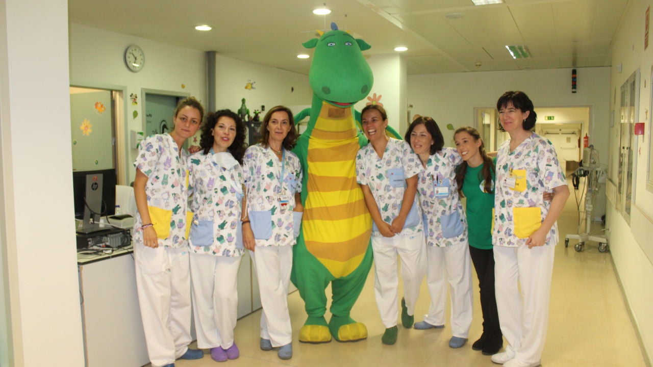 Mon el Dragón visita el Hospital Infanta Sofía de Madrid ...