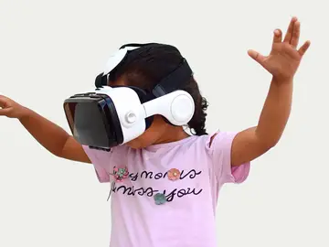 Gafas de realidad virtual para reducir la percepción del dolor en los niños hospitalizados Gafas de realidad virtual para reducir la percepción del dolor en los niños hospitalizados
