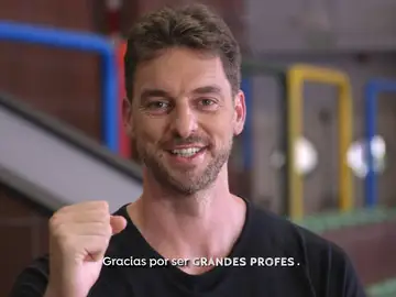 Pau Gasol celebra el Día Mundial de los Docentes Pau Gasol celebra el Día Mundial de los Docentes