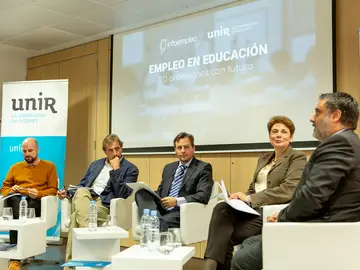 El informe 'Empleo en Educación' analiza la situación actual de la Educación y presenta nuevos retos para los profesionales del futuro El informe 'Empleo en Educación' analiza la situación actual de la Educación y presenta nuevos retos para los profesionales del futuro