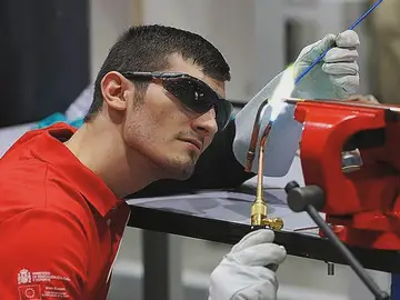 Un estudiante aragonés gana en la competición 'EuroSkills 2018' en la modalidad de Refrigeración Un estudiante aragonés gana en la competición 'EuroSkills 2018' en la modalidad de Refrigeración