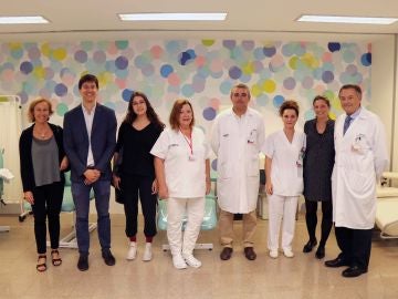 El Hospital La Fe de Valencia inaugura la nueva decoración de la sala de espera del TAC