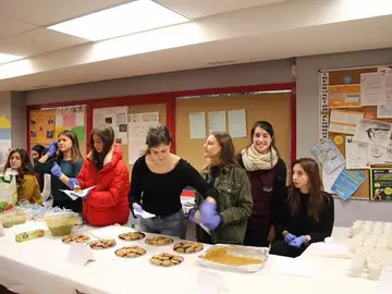 Alumnos de Formación Profesional colaboran por una causa solidaria Alumnos de Formación Profesional colaboran por una causa solidaria