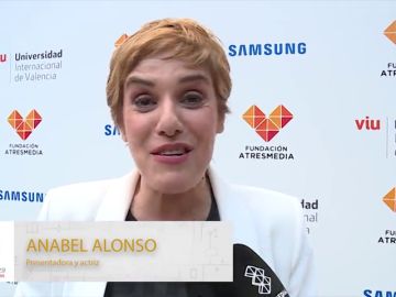 Anabel Alonso te anima a participar en los 'Premios Grandes Profes, Grandes Iniciativas'
