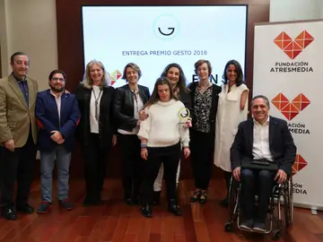 Gracia de Miguel recibe el 'Premio Gesto' 2018 por su labor a favor de las personas con discapacidad Gracia de Miguel recibe el 'Premio Gesto' 2018 por su labor a favor de las personas con discapacidad
