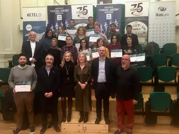 Entrega de diplomas de la II edición del Proyecto de Marketing Digital Entrega de diplomas de la II edición del Proyecto de Marketing Digital