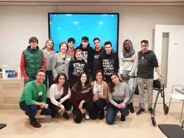 Proyecto hospitalario que da voz a niños y jóvenes pacientes Proyecto hospitalario que da voz a niños y jóvenes pacientes