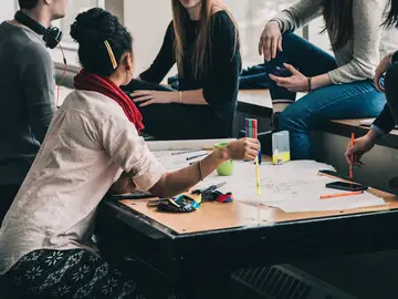 Los alumnos de Formación Profesional crecen más de un 5% en este curso escolar Los alumnos de Formación Profesional crecen más de un 5% en este curso escolar
