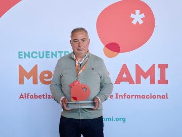 Eusebio Balbas, ganador de la categoría Pensamiento Crítico en los Premios Mentes AMI 2022