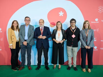 Marta Pellico, Ignacio Aguaded, Javier Bardají, Patricia Pérez, Kepa Paul y Susana Gato en el Encuentro Mentes AMI 2022