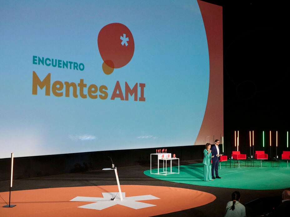 Mentes AMI gana el premio Juan Pablo de Villanueva de los Premios Magisterio 2022 Mentes AMI gana el premio Juan Pablo de Villanueva de los Premios Magisterio 2022
