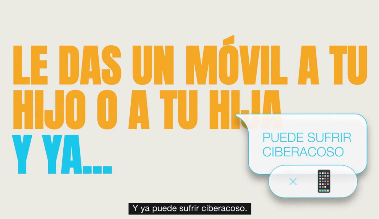 La Fundaci&oacute;n Atresmedia colabora con la AEPD y UNICEF Espa&ntilde;a para ofrecer a las familias las claves que deben tener en cuenta al regalar un m&oacute;vil a sus hijos e hijas 