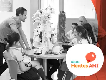 Vuelve a ver el gran evento que reunió a docentes de toda España para impulsar la Alfabetización Mediática e Informacional (AMI) Vuelve a ver el gran evento que reunió a docentes de toda España para impulsar la Alfabetización Mediática e Informacional (AMI)