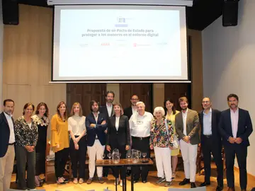 La Fundación Atresmedia se adhiere a la propuesta de Pacto de Estado para proteger a los menores de los riesgos de internet y las redes sociales La Fundación Atresmedia se adhiere a la propuesta de Pacto de Estado para proteger a los menores de los riesgos de internet y las redes sociales