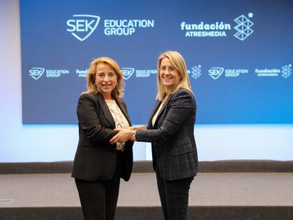 Firmamos un convenio con SEK Education Group para impulsar la alfabetización mediática y digital