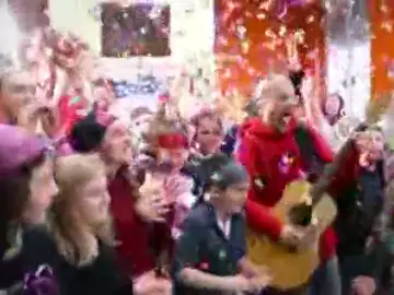Los niños de Adano graban junto a Celtas Cortos el videoclip 'Tu eres el mejor' Los niños de Adano graban junto a Celtas Cortos el videoclip 'Tu eres el mejor'