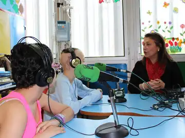 Los niños del Clínico de Valencia disfrutan de la magia de la radio Los niños del Clínico de Valencia disfrutan de la magia de la radio