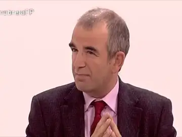 Con la FP Dual, la empresa empieza a formar parte del proceso de formación Con la FP Dual, la empresa empieza a formar parte del proceso de formación