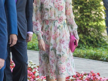 FP XUNTA / La reina Letizia con vestido de Zara 
