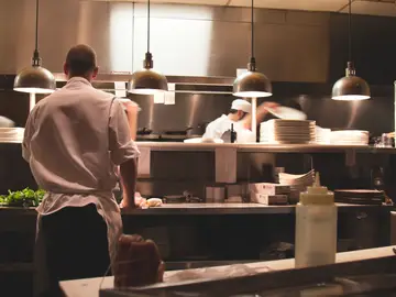 Los jóvenes quieren ser mecánicos de aviones, cocineros y técnicos sanitarios Los jóvenes quieren ser mecánicos de aviones, cocineros y técnicos sanitarios