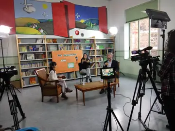 Que los proyectos traspasen las paredes del aula. Entrevistamos a Beatriz Vicario Que los proyectos traspasen las paredes del aula. Entrevistamos a Beatriz Vicario