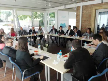 Debatimos sobre la educación del futuro Debatimos sobre la educación del futuro