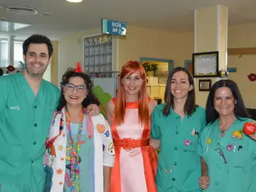 La cantante Mireia pone ritmo a la fiesta de ‘Los Maruchines’ La cantante Mireia pone ritmo a la fiesta de ‘Los Maruchines’