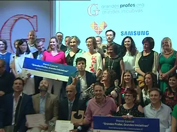 Mejores momentos de la gala de entrega de premios 'Grandes Profes, Grandes Iniciativas' Mejores momentos de la gala de entrega de premios 'Grandes Profes, Grandes Iniciativas'