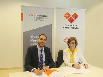 La Fundación Atresmedia y la Universidad Internacional de Valencia aúnan fuerzas para potenciar la calidad e innovación educativa La Fundación Atresmedia y la Universidad Internacional de Valencia aúnan fuerzas para potenciar la calidad e innovación educativa