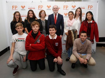 La Fundación Atresmedia y Fundación MAPFRE reúnen en Sevilla a jóvenes para conocer su opinión sobre la FP