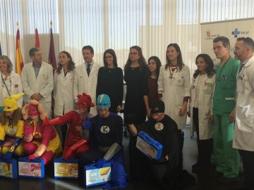Seis superhéroes llegan a Castilla y León para ayudar a  niños con cáncer 