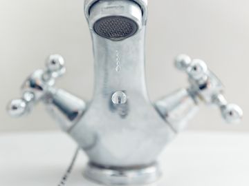 ‘SmartWater’: el invento de dos fontaneros que permite ahorrar 500 euros al año en agua