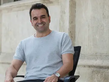 Manu Velasco, ponente en la entrega de Premios ‘Grandes Profes, Grandes Iniciativas’ Manu Velasco, ponente en la entrega de Premios ‘Grandes Profes, Grandes Iniciativas’