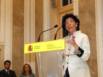 La nueva ministra de Educación, Isabel Celaá, apuesta fuerte por la Formación Profesional