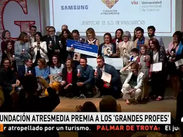 Los Premios ‘Grandes Profes, Grandes Iniciativas’ se consolidan como gran cita educativa Los Premios ‘Grandes Profes, Grandes Iniciativas’ se consolidan como gran cita educativa
