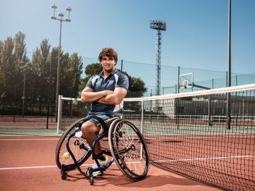 Daniel Caverzaschi, el tenista paralímpico que apuesta por la inclusión de las personas con discapacidad