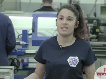He aprendido a diseñar piezas en ordenador y luego a mecanizarlas en los entornos convencionales He aprendido a diseñar piezas en ordenador y luego a mecanizarlas en los entornos convencionales