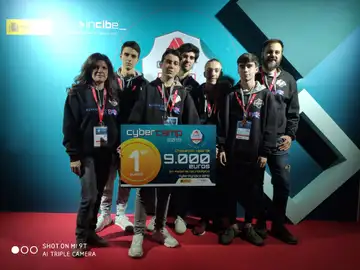 IES Rafael Alberti gana segundo 'oro' consecutivo en Las Olimpiadas de Ciberseguridad IES Rafael Alberti gana segundo 'oro' consecutivo en Las Olimpiadas de Ciberseguridad