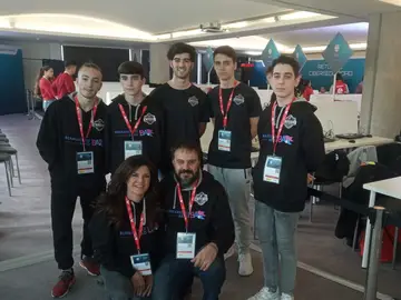 IES Rafael Alberti obtiene el premio nacional de la Agencia Española de Protección de Datos IES Rafael Alberti obtiene el premio nacional de la Agencia Española de Protección de Datos
