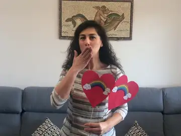 El Consejo General de Enfermería lanza sus besos El Consejo General de Enfermería lanza sus besos