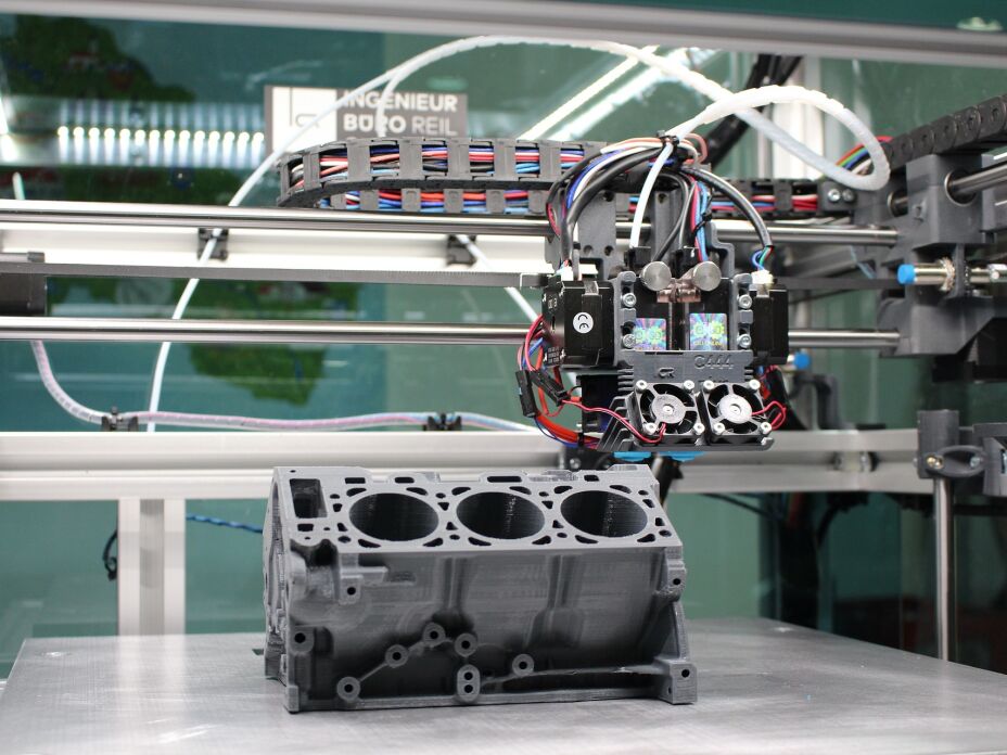 Diseñador 3D de Piezas para Automóviles	