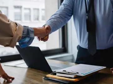 La imagen entre la Formación Profesional y el mundo empresarial continúa su constante mejora La imagen entre la Formación Profesional y el mundo empresarial continúa su constante mejora