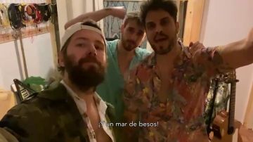 Un mar de besos de Bombai por el Día del Niño Hospitalizado