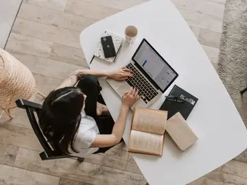 ¿Qué es la FP online y cómo puedo estudiarlo? ¿Qué es la FP online y cómo puedo estudiarlo?