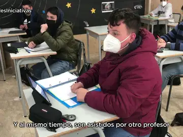 Descubre los proyectos educativos con mención especial de la octava edición de los Premios Grandes Iniciativas Descubre los proyectos educativos con mención especial de la octava edición de los Premios Grandes Iniciativas