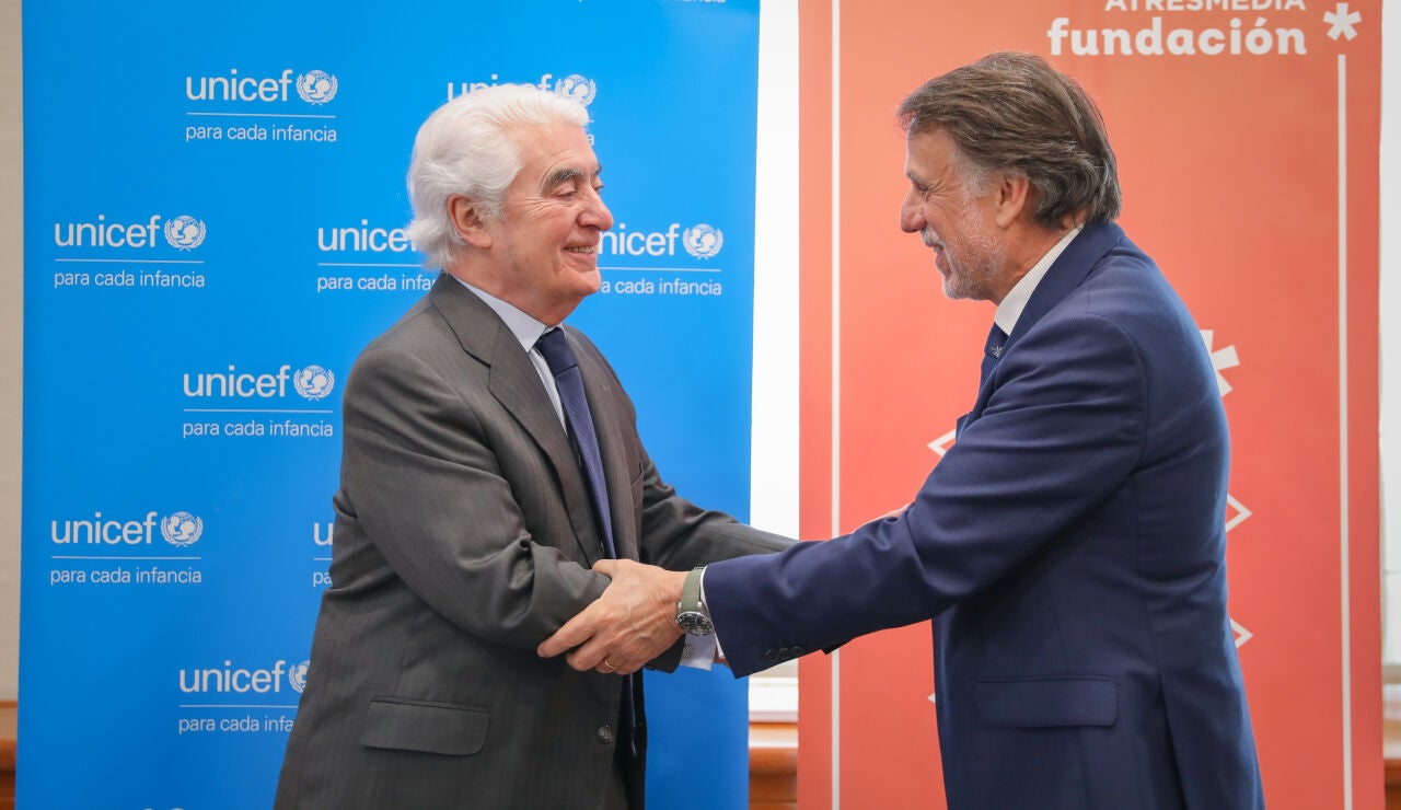 Gustavo Suárez Pertierra, presidente de UNICEF, y José Creuheras, Presidente de la Fundación Atresmedia